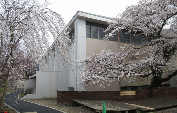 京都工芸繊維大学体育館（耐震改修）