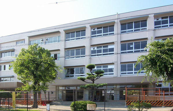 大東市立氷野小学校（大規模改修）