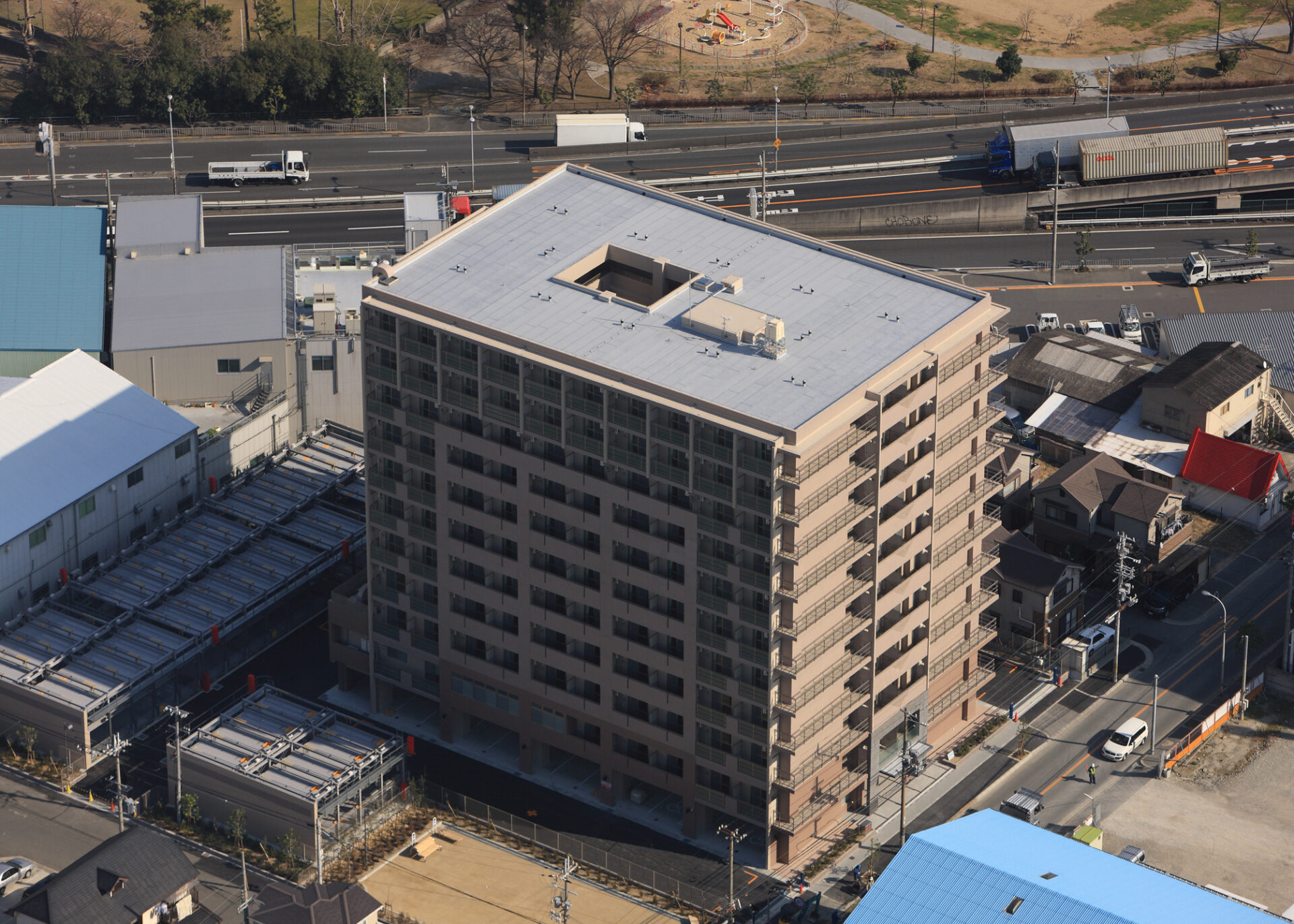 堺市堺区山本町共同住宅